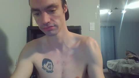 Snapshot of beaulieu2027 chatting on 12-14-25, 09:47 beaulieu2027 online show from 12-14-25, 09:47