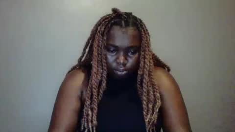 Snapshot of beautie699392 chatting on 03-10-25, 06:27 Lil stunner online show from 03-10-25, 06:27