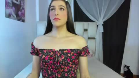 Valeria online show from 06-15-26, 01:30