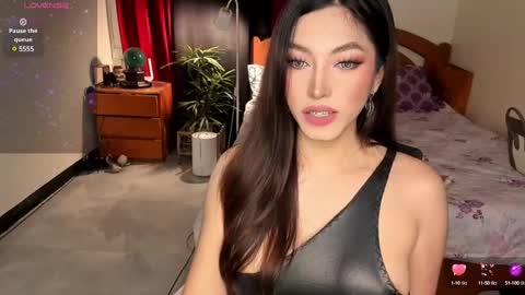 Queen Angela online show from 12-27-24, 07:46