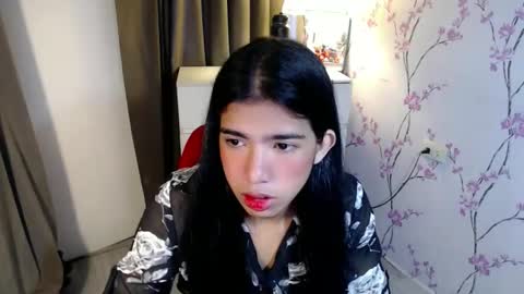 TRIXIE online show from 12-15-25, 05:01