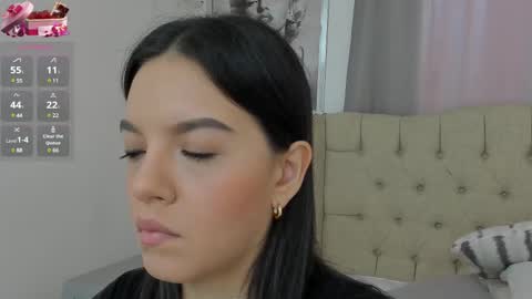 Snapshot of beautyari_ chatting on 03-01-25, 12:12 Ariana Reyes online show from 03-01-25, 12:12