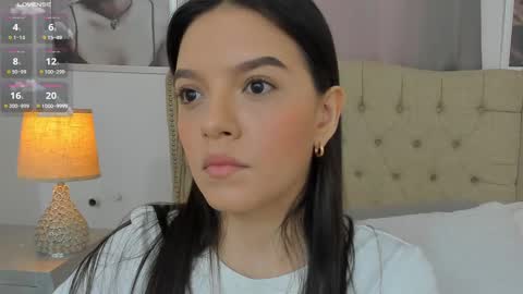 Snapshot of beautyari_ chatting on 03-04-25, 12:22 Ariana Reyes online show from 03-04-25, 12:22