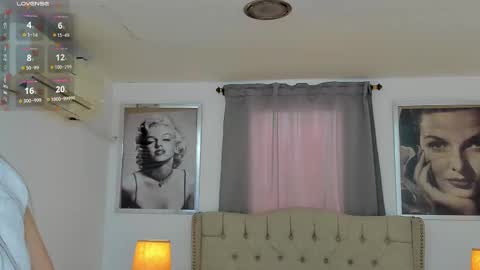 Snapshot of beautyari_ chatting on 10-04-25, 12:14 Ariana Reyes online show from 10-04-25, 12:14