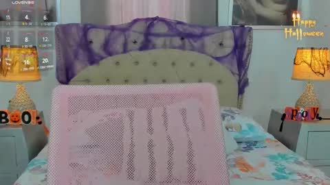 Snapshot of beautyari_ chatting on 10-17-25, 02:52 Ariana Reyes online show from 10-17-25, 02:52