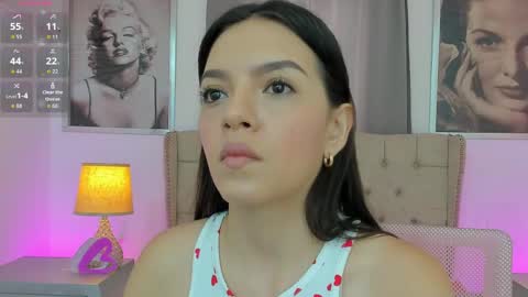 Ariana Reyes online show from 04-11-26, 12:20