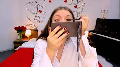 Gloria online show from 10-17-25, 01:14