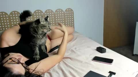 Beautyraf online show from 11-25-25, 12:21