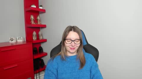 Zoe online show from 11-25-25, 06:46