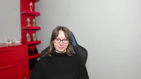 Zoe online show from 03-18-26, 06:38