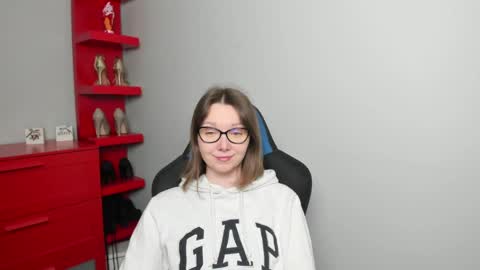 Zoe online show from 03-26-26, 07:03