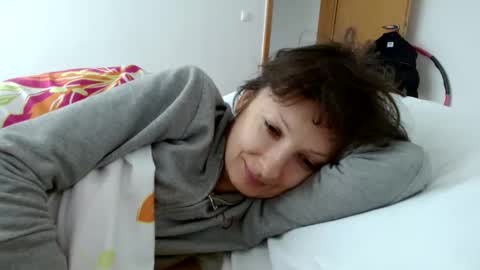 Snapshot of bebacksooon chatting on 01-13-25, 11:08 Raluca online show from 01-13-25, 11:08