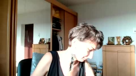 Raluca online show from 11-21-25, 12:37