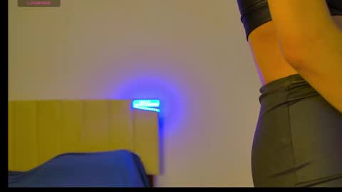 Jennifer online show from 04-23-26, 11:07