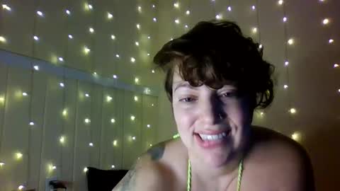 Snapshot of beberoyale chatting on 02-18-25, 03:10 beberoyale online show from 02-18-25, 03:10