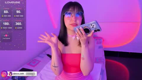 Snapshot of becca_be_ chatting on 09-19-25, 03:41 Becca is here online show from 09-19-25, 03:41