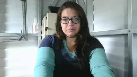 Snapshot of beccabee37 chatting on 01-17-26, 03:50 beccabee37 online show from 01-17-26, 03:50