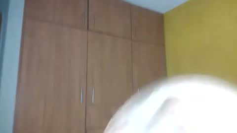 BECKY BOO  online show from 04-17-26, 05:10