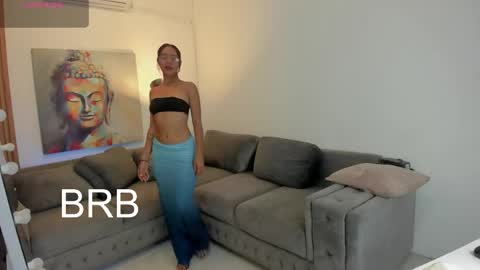 Victoria  online show from 04-22-26, 11:01