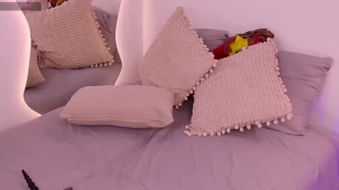 Snapshot of beckyjames chatting on 01-13-25, 11:17 Becky James online show from 01-13-25, 11:17