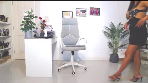 Bee if you ever see the girl who can take 12 inch all the way inside the ass try me online show from 03-09-25, 03:54