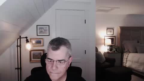 Snapshot of beeffrom603 chatting on 01-18-25, 07:48 Beef online show from 01-18-25, 07:48