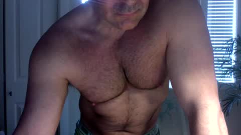 Snapshot of beefynbc2 chatting on 02-19-25, 06:43 Beefy online show from 02-19-25, 06:43
