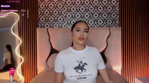 Snapshot of beella_tay1 chatting on 02-05-26, 12:10 BELLA online show from 02-05-26, 12:10