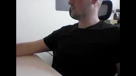 beenee3 online show from 03-06-26, 07:38