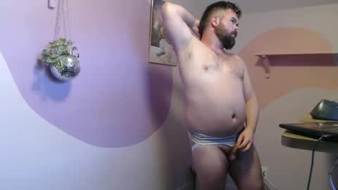 Snapshot of behrbae chatting on 11-13-25, 08:52 Behrbae online show from 11-13-25, 08:52