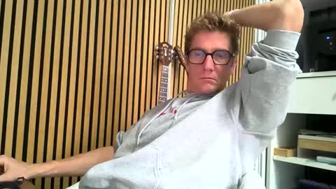 Snapshot of belami_france chatting on 10-03-25, 11:29 SexFriendFrance online show from 10-03-25, 11:29