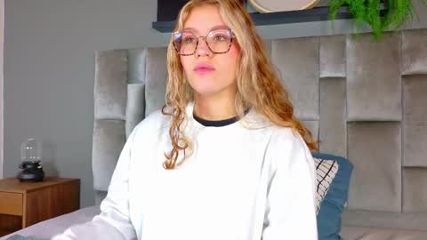 Snapshot of belamiller chatting on 11-08-25, 11:54 BELA online show from 11-08-25, 11:54