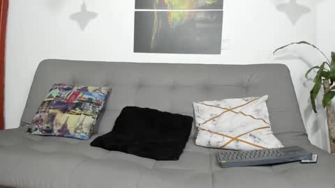 independent model online show from 03-10-25, 01:45