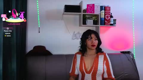 Snapshot of belasexxx chatting on 11-06-25, 08:32 bela online show from 11-06-25, 08:32