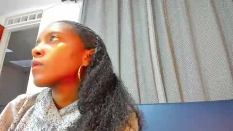 Snapshot of belen10 chatting on 09-15-25, 11:32 Belen  online show from 09-15-25, 11:32