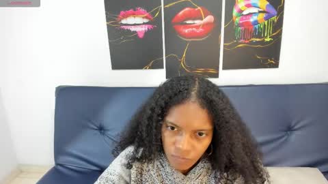 Snapshot of belen10 chatting on 11-12-25, 11:32 Belen online show from 11-12-25, 11:32