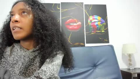 Snapshot of belen10 chatting on 12-02-25, 11:37 Belen online show from 12-02-25, 11:37