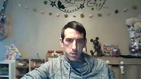 Snapshot of belgianboy33 chatting on 02-05-26, 08:08 Dreamcock online show from 02-05-26, 08:08
