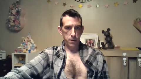 Snapshot of belgianboy33 chatting on 04-12-26, 04:39 Dreamcock online show from 04-12-26, 04:39