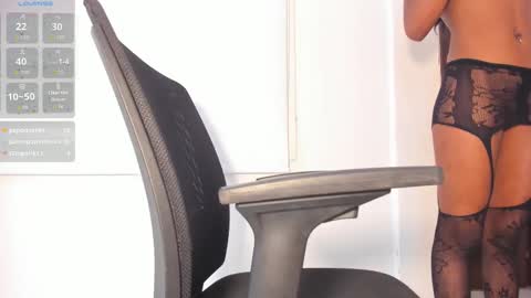 Snapshot of belkilima chatting on 10-10-25, 09:52 Belkilima  online show from 10-10-25, 09:52