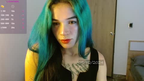 Snapshot of bell_art chatting on 12-05-24, 11:38 online show from 12-05-24, 11:38