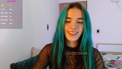 Snapshot of bell_art chatting on 12-10-24, 04:17 online show from 12-10-24, 04:17