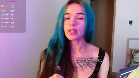 Snapshot of bell_art chatting on 12-11-24, 04:20 online show from 12-11-24, 04:20