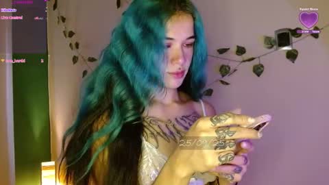 Snapshot of bell_art chatting on 09-25-25, 02:21 online show from 09-25-25, 02:21