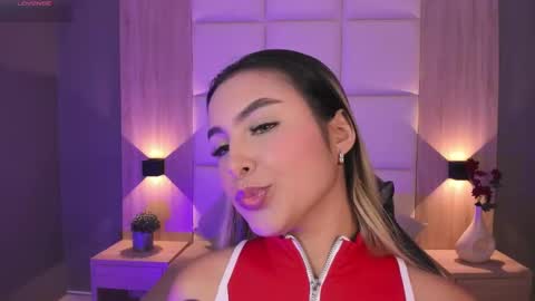 Bella cam online show from 09-09-25, 08:52