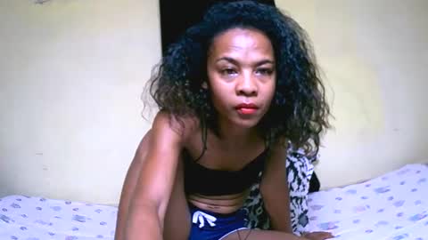 bella193999 online show from 02-01-25, 11:06