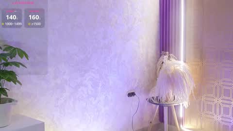 bella19   online show from 03-24-26, 08:47