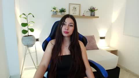 Snapshot of bella_99x chatting on 04-29-26, 11:25 Bel 3 online show from 04-29-26, 11:25