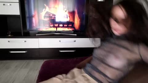 Snapshot of bella_alice chatting on 09-25-25, 08:51 Alicia Belvedere online show from 09-25-25, 08:51