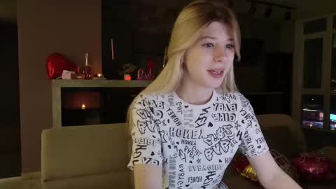 Bella online show from 02-16-25, 06:54